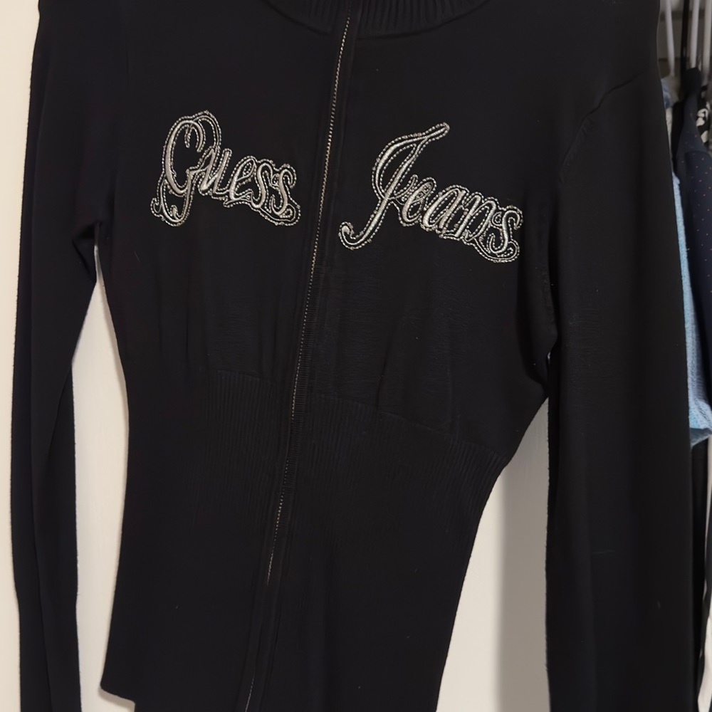 Guess - Picture 2 of 2